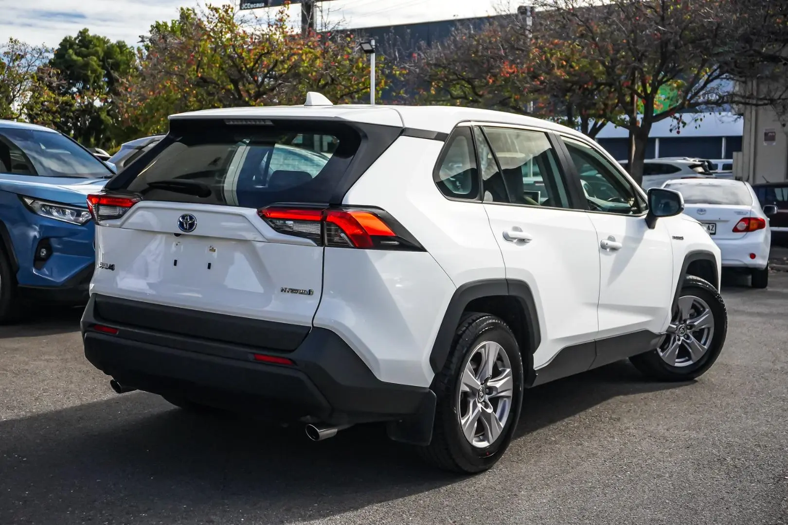 2024 Toyota RAV4 Gallery Image 3