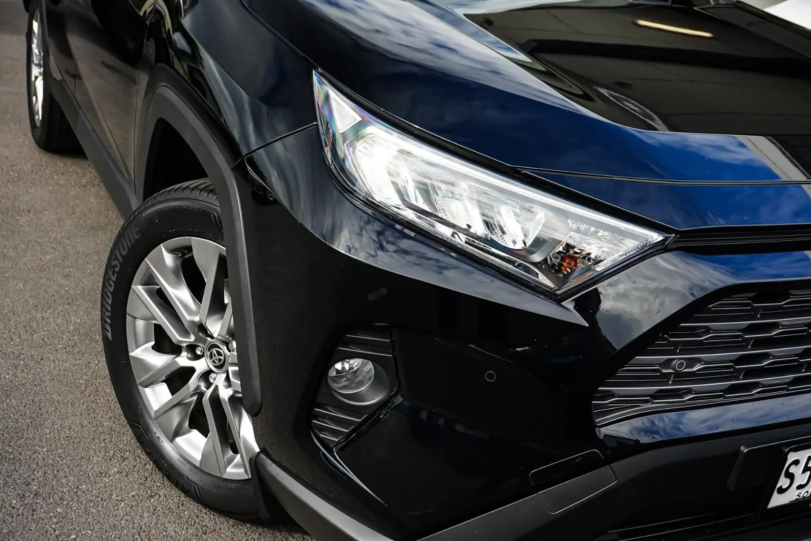 2021 Toyota RAV4 Gallery Image 11