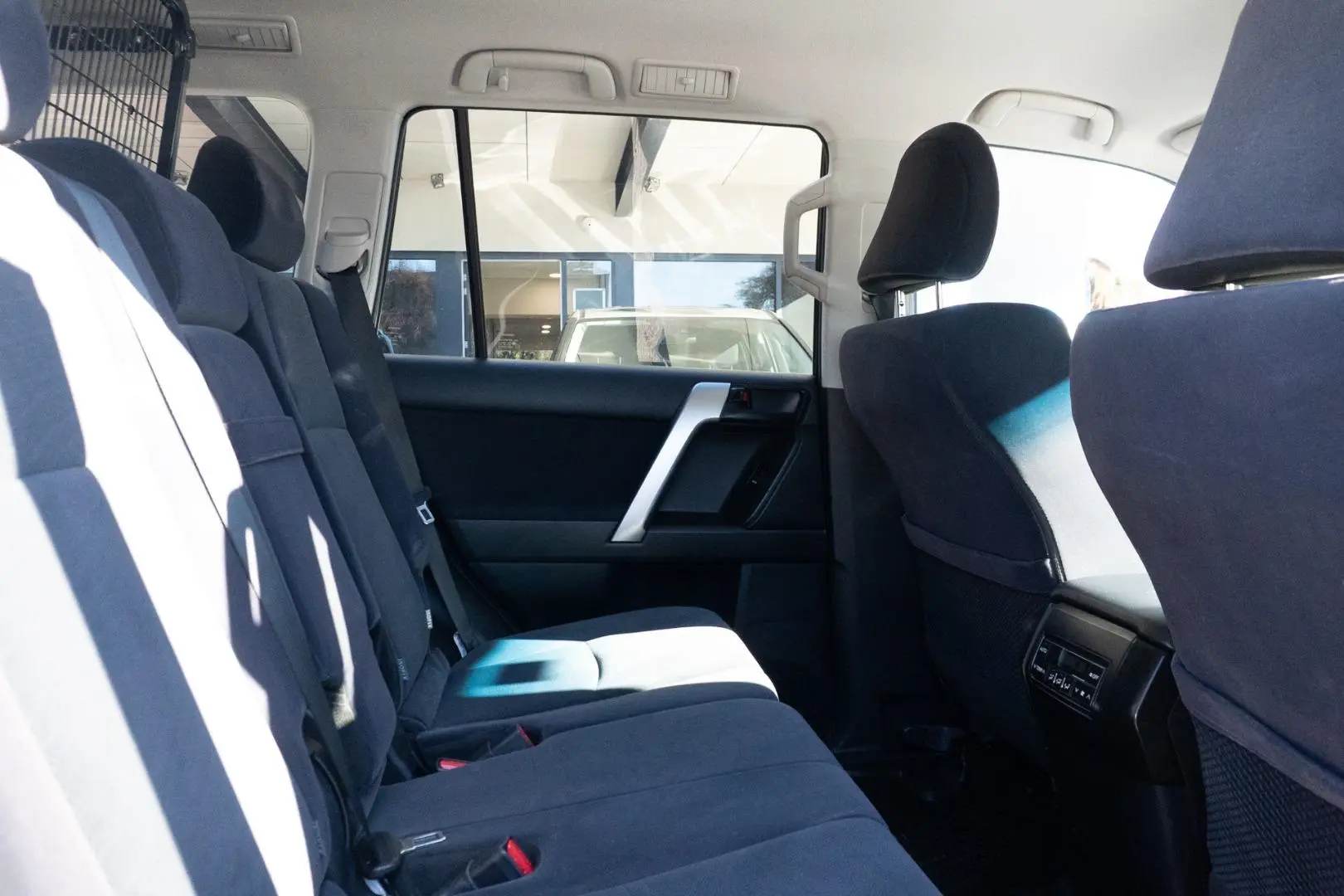 2022 Toyota Landcruiser Prado Gallery Image 8