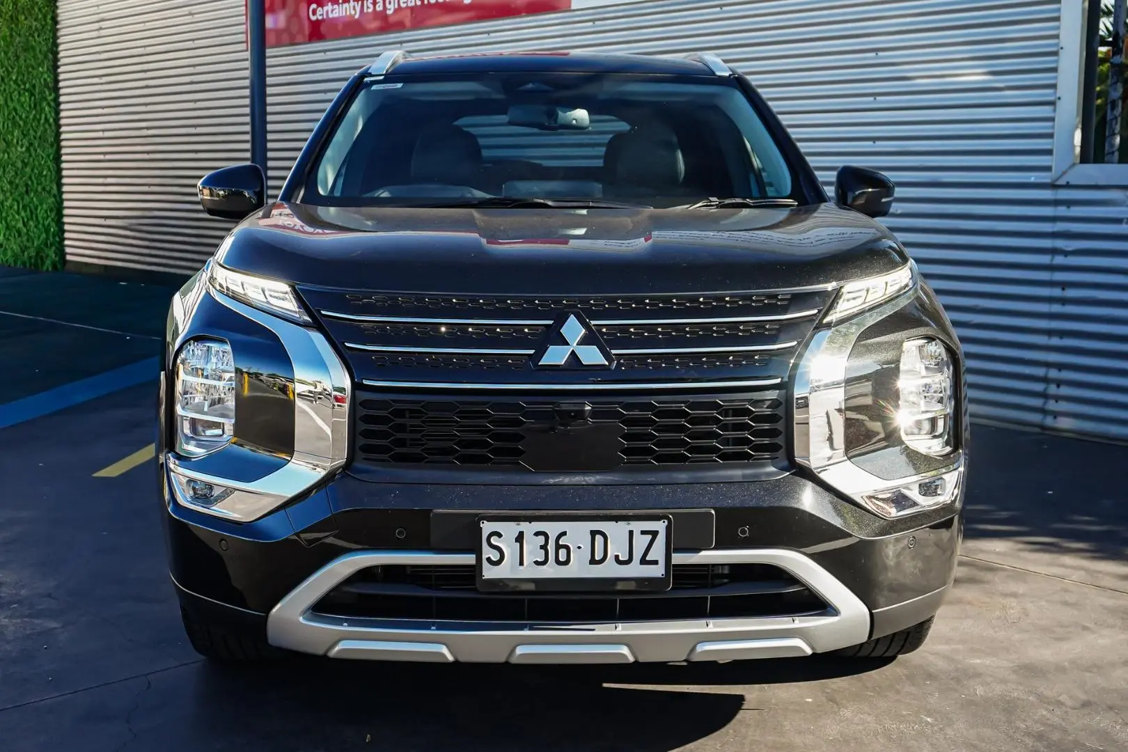 2024 Mitsubishi Outlander Gallery Image 5