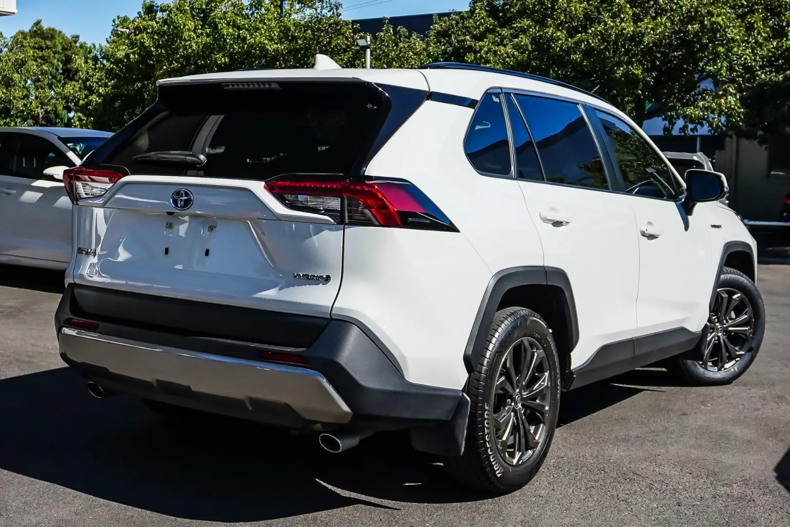 2022 Toyota RAV4 Gallery Image 3