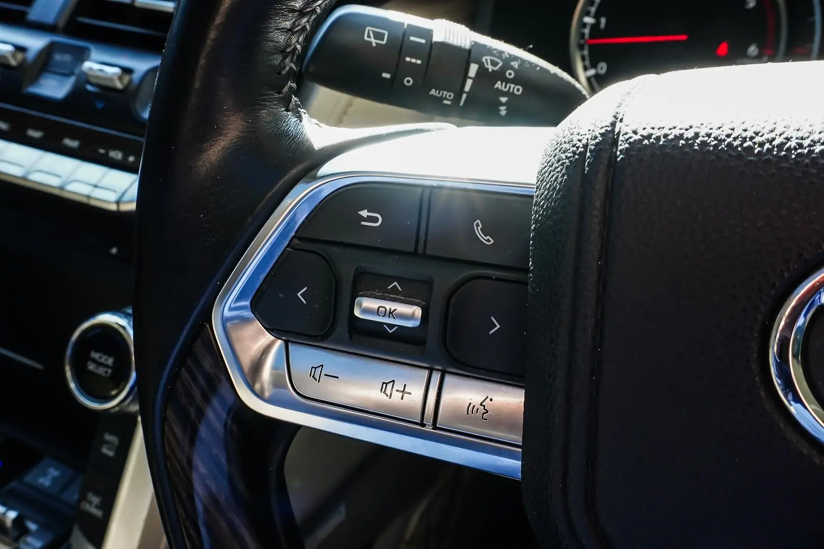 2022 Toyota Landcruiser Gallery Image 20