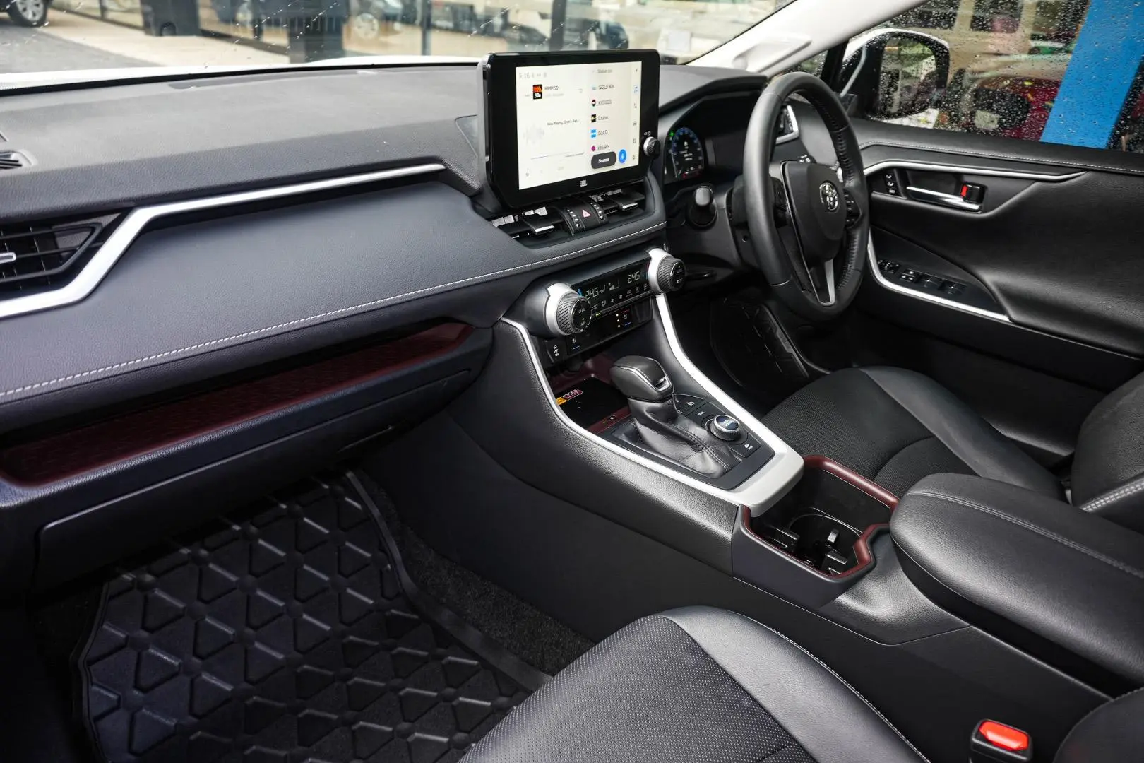 2023 Toyota RAV4 Gallery Image 10