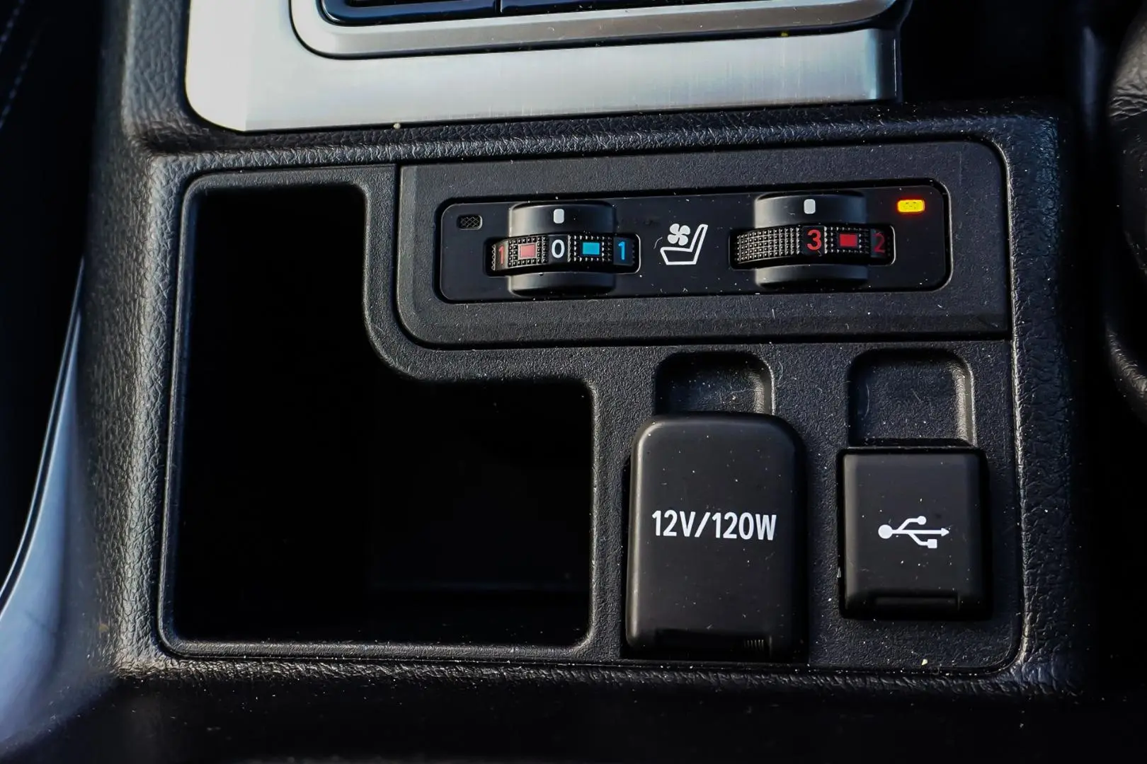 2021 Toyota Landcruiser Prado Gallery Image 21