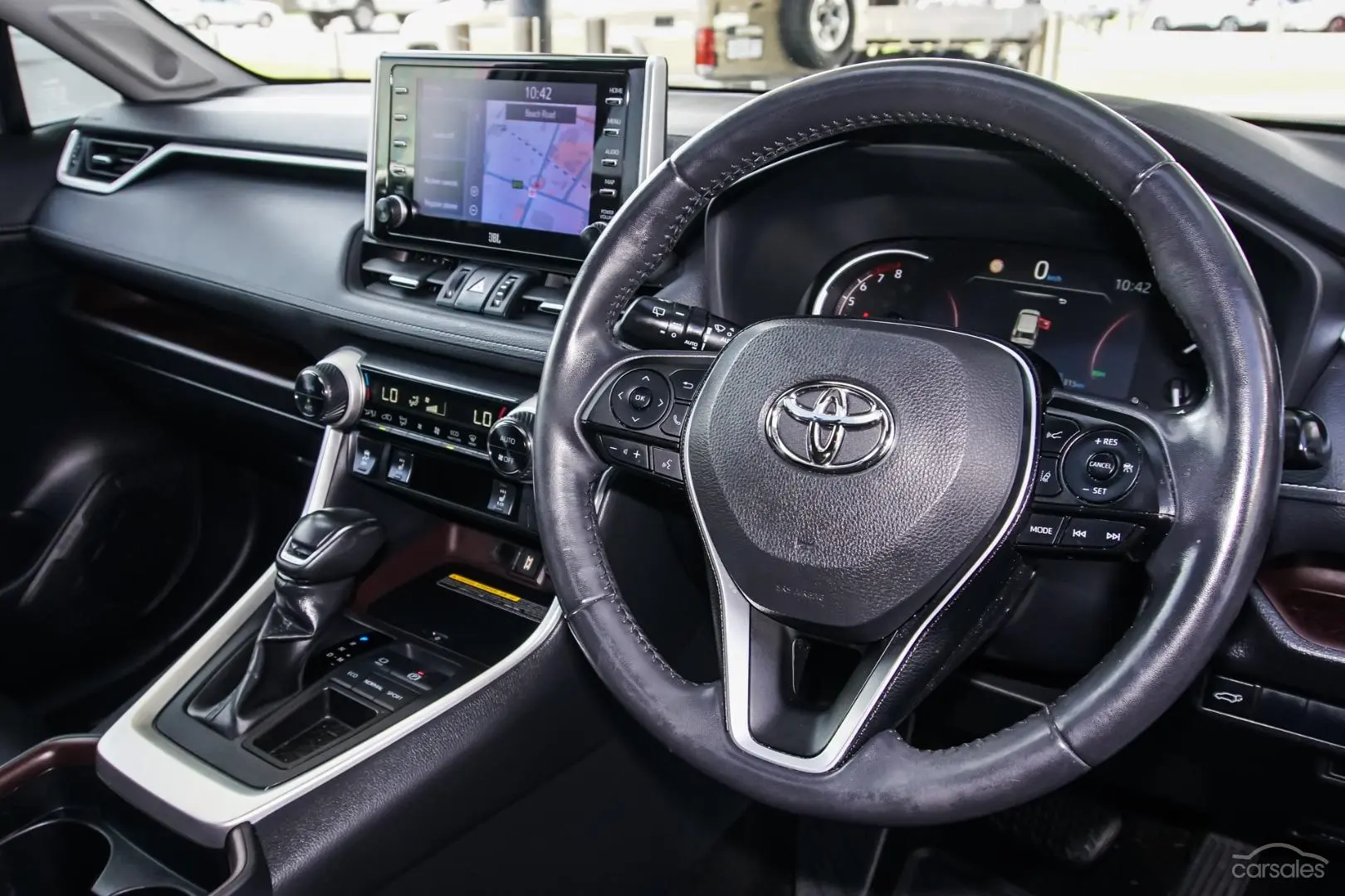 2019 Toyota RAV4 Image 6