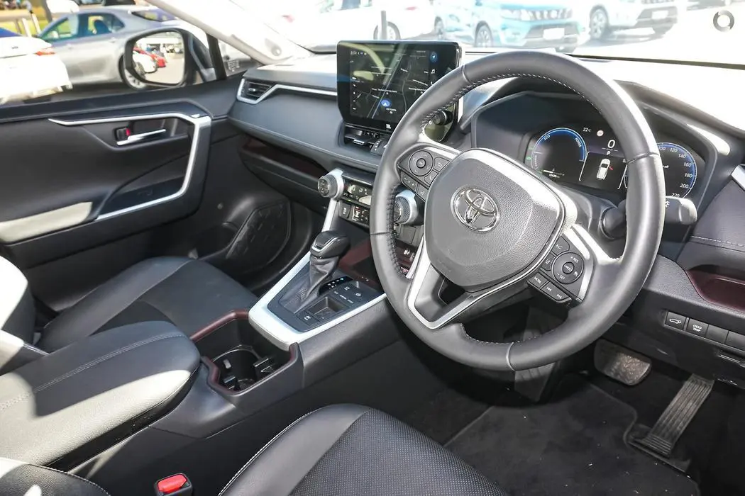 2025 Toyota RAV4 Gallery Image 8