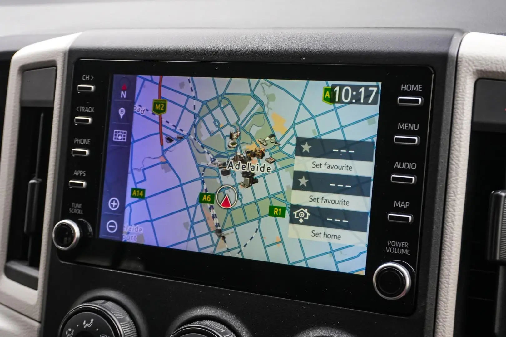 2021 Toyota Hiace Gallery Image 23