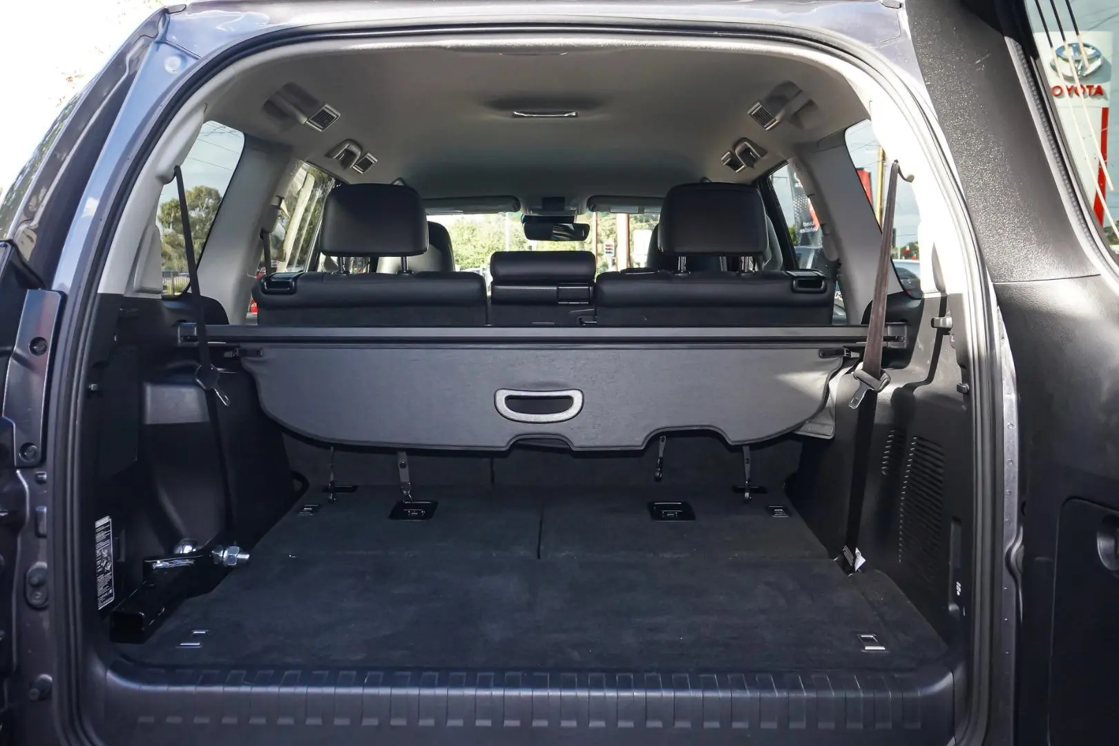 2021 Toyota Landcruiser Prado Gallery Image 10