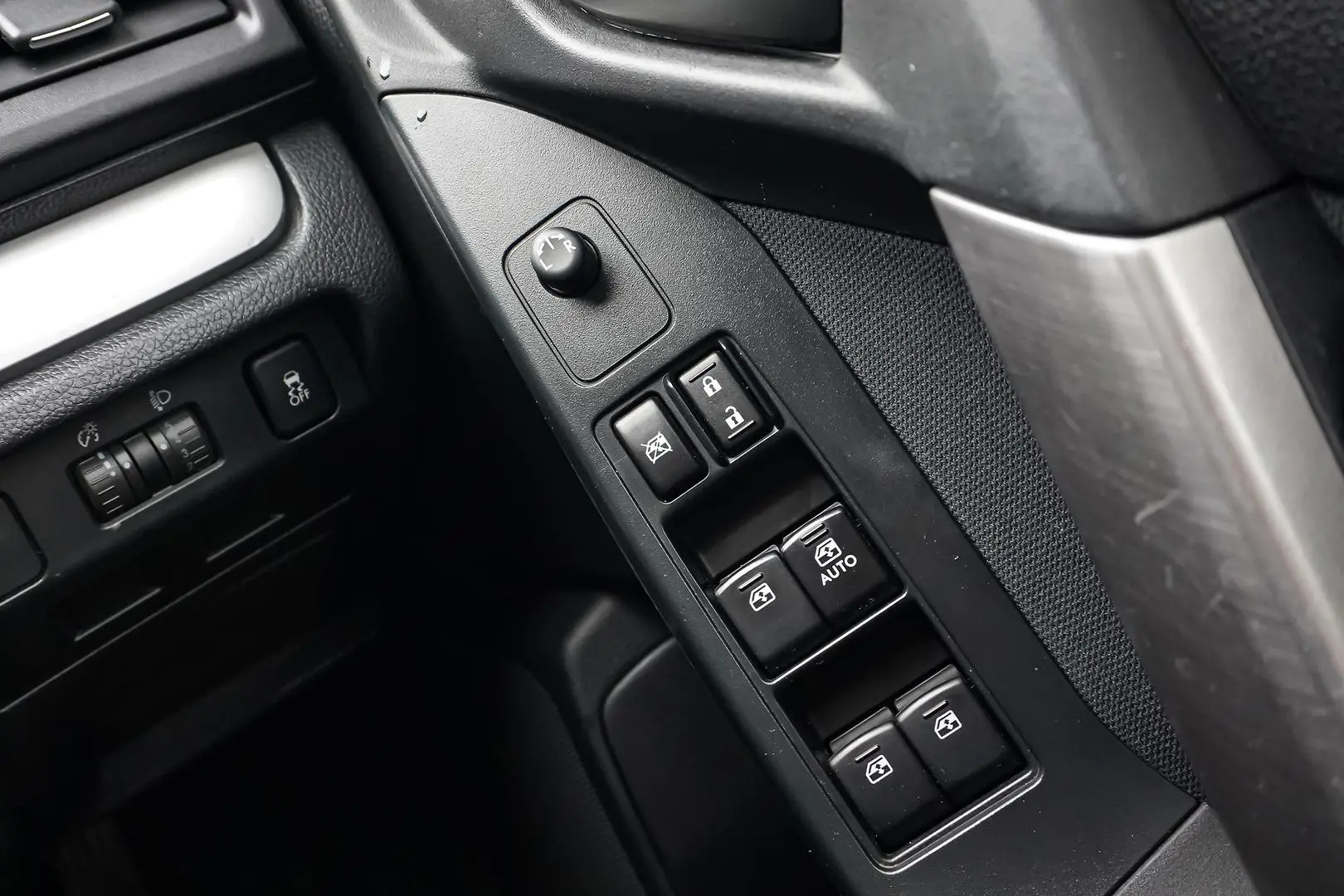 2014 Subaru Forester Gallery Image 21