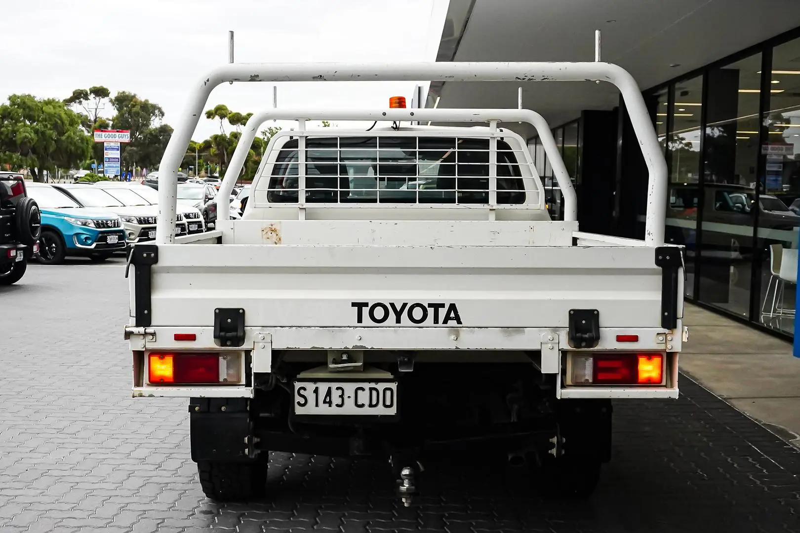 2019 Toyota Hilux Gallery Image 6