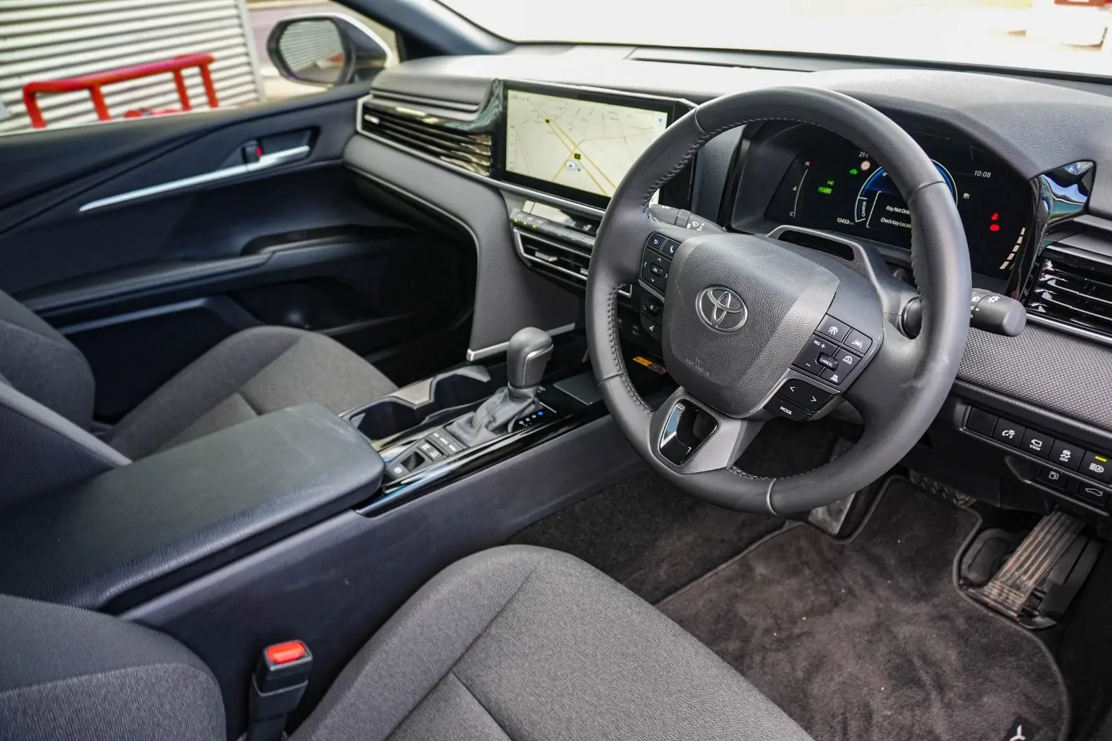 2025 Toyota Camry Gallery Image 7