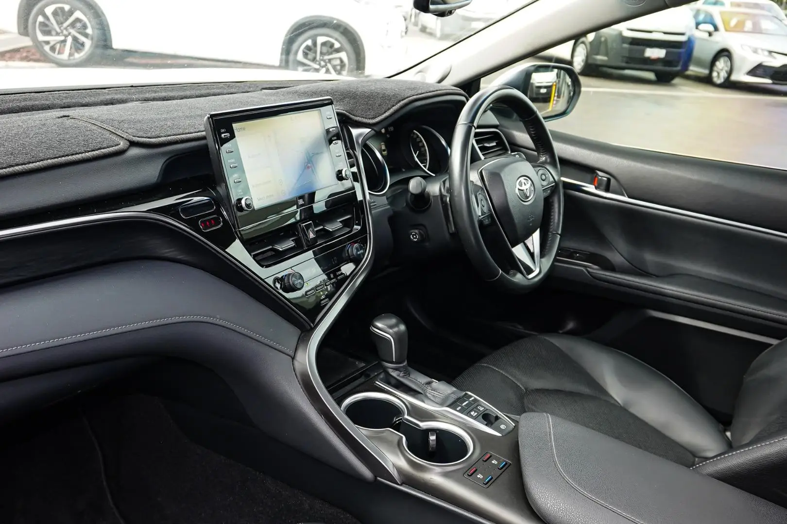 2024 Toyota Camry Gallery Image 10