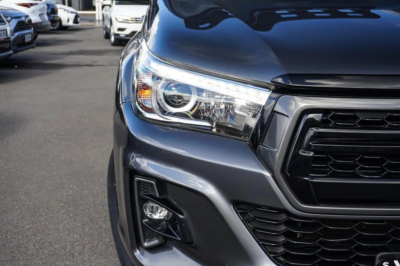 2018 Toyota Hilux Gallery Image 11