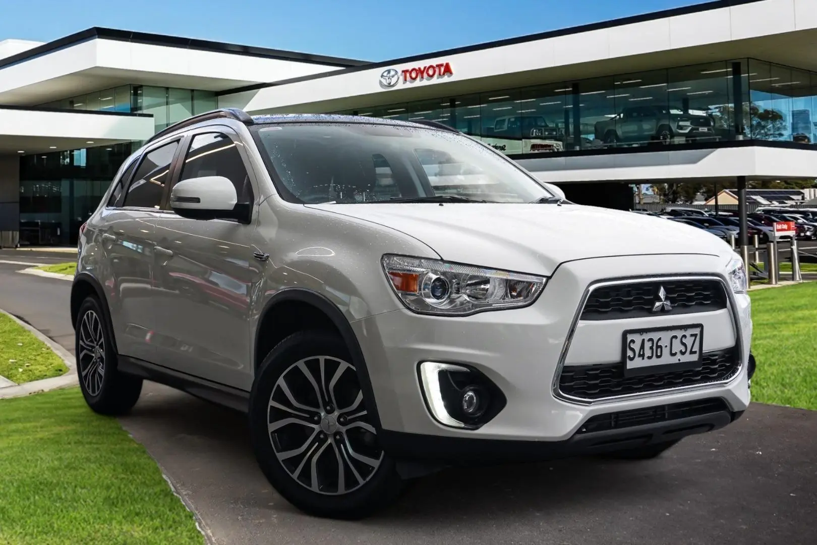 2015 Mitsubishi ASX Gallery Image 1