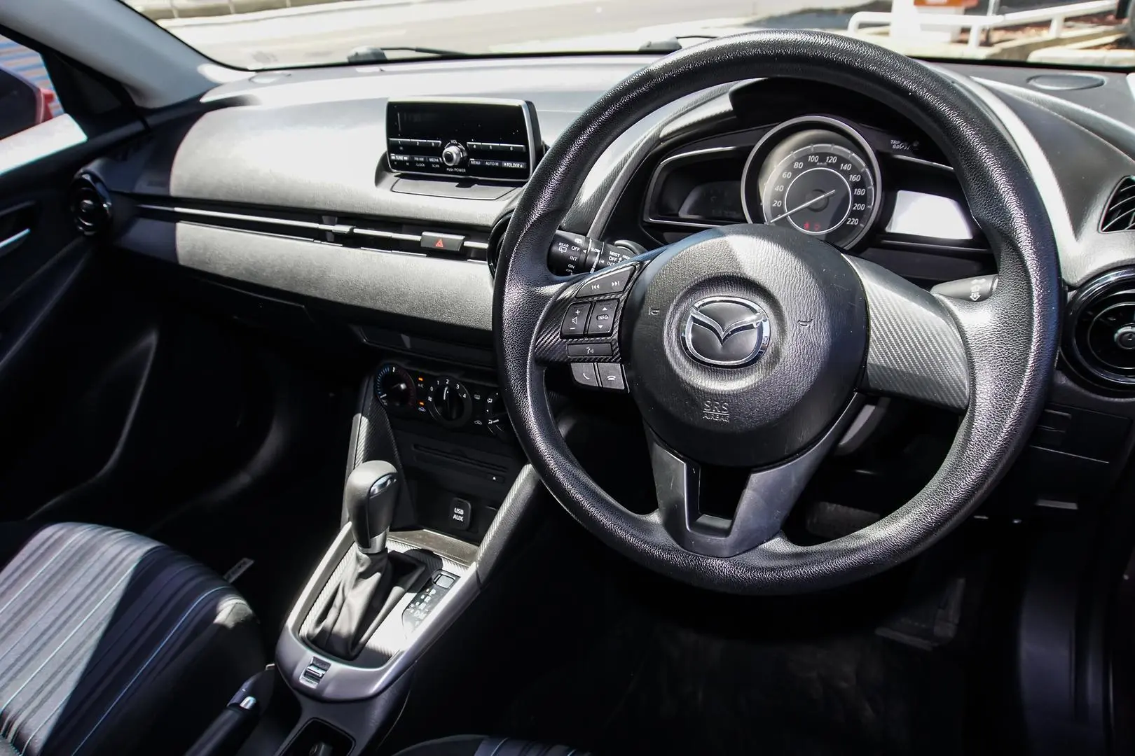 2015 Mazda 2 Gallery Image 6