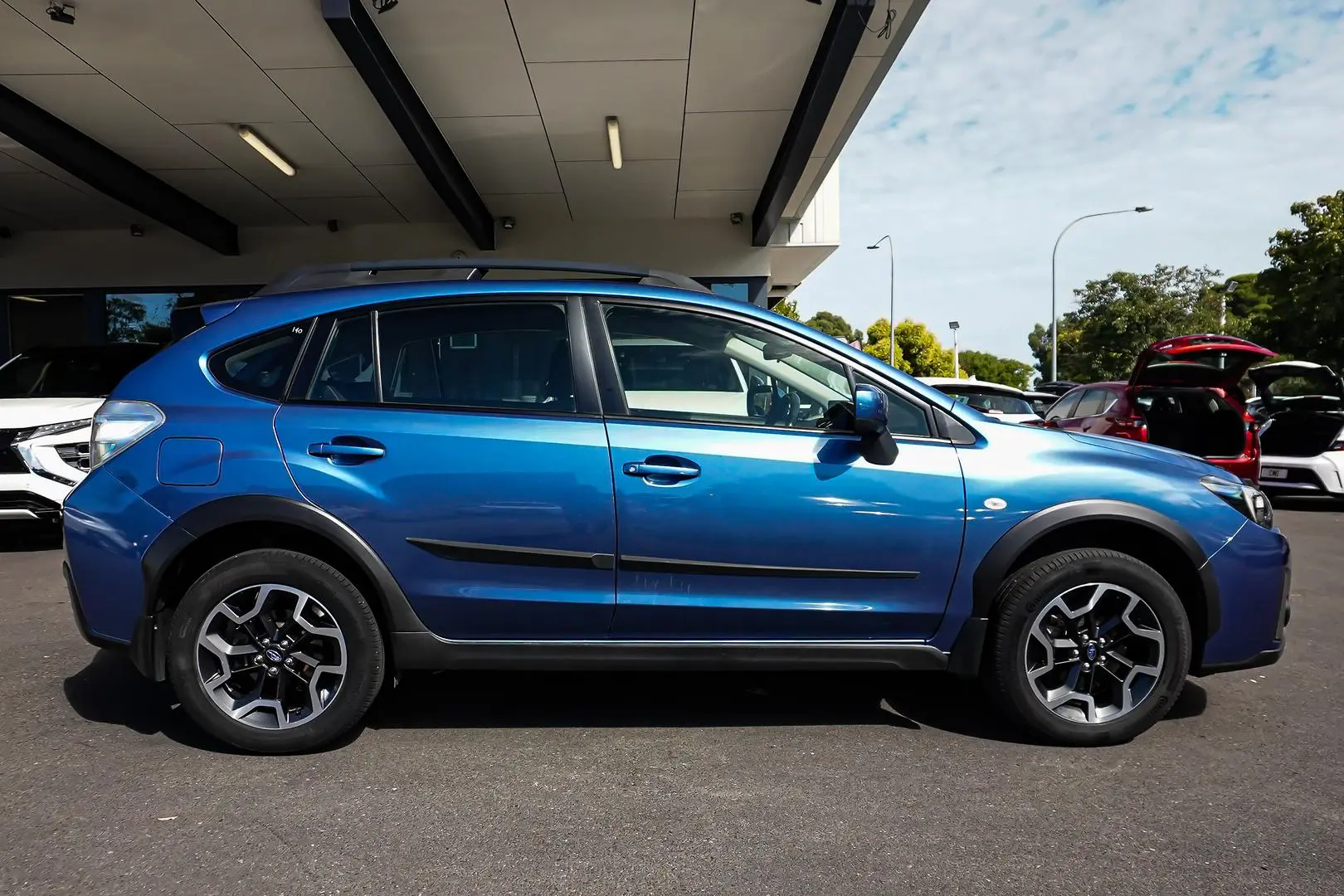 2017 Subaru XV Gallery Image 4