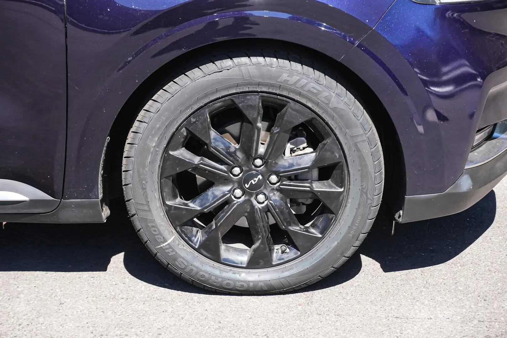 2022 Kia Carnival Gallery Image 10