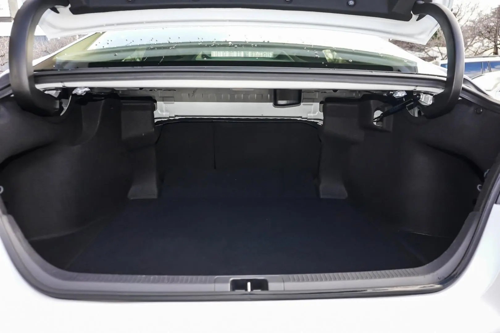 2021 Toyota Camry Gallery Image 8