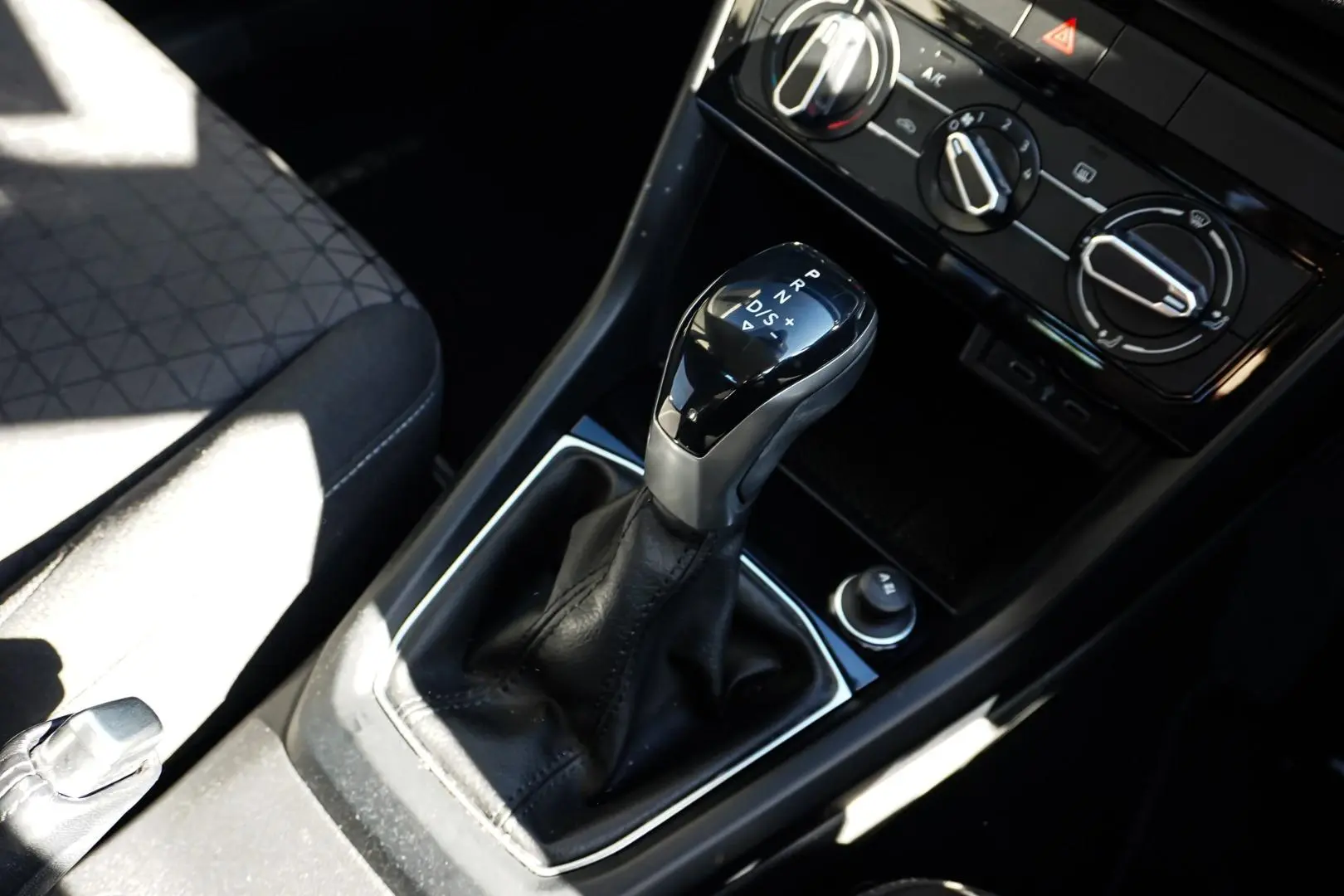 2022 Volkswagen T-Cross Gallery Image 19