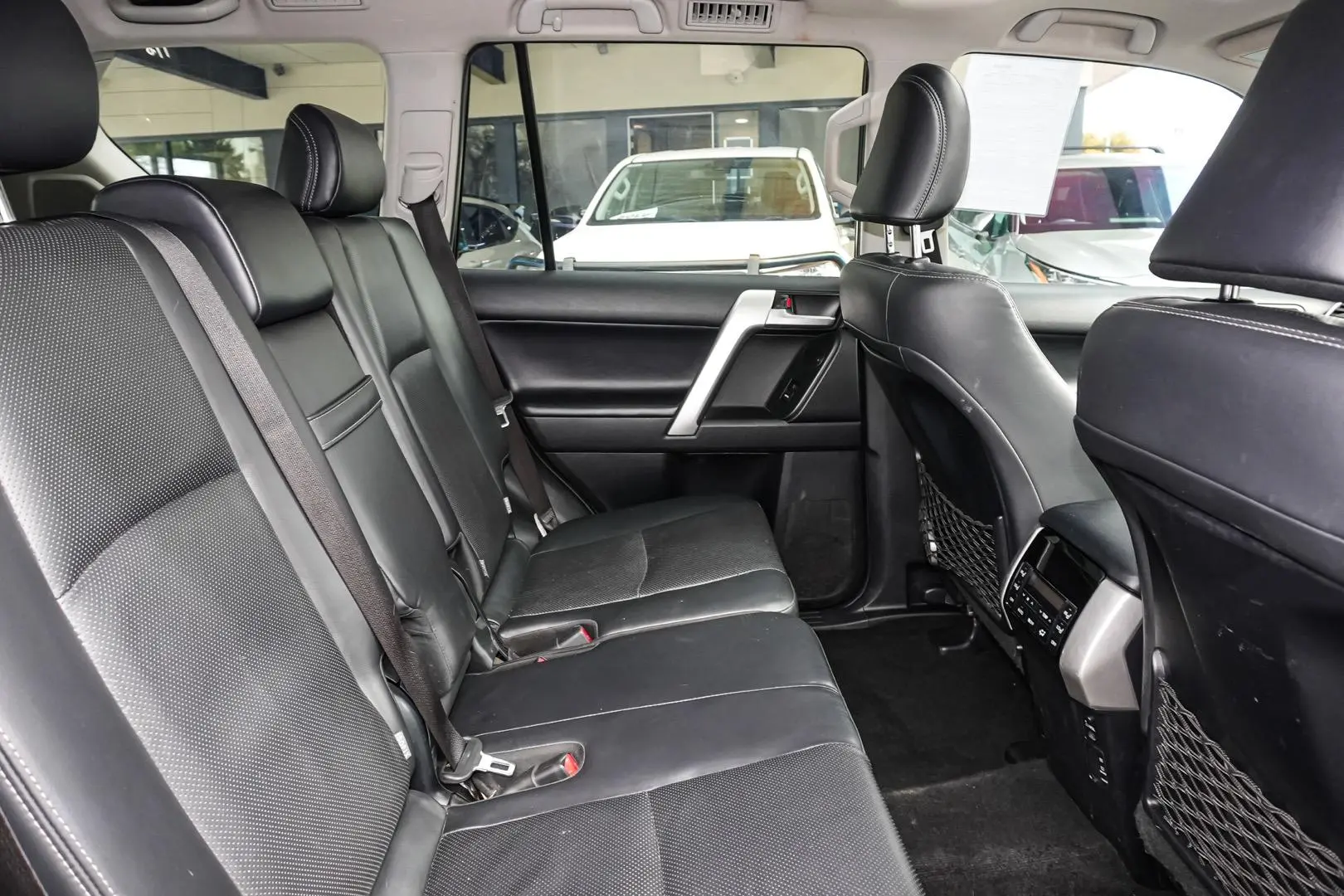 2019 Toyota Landcruiser Prado Gallery Image 9