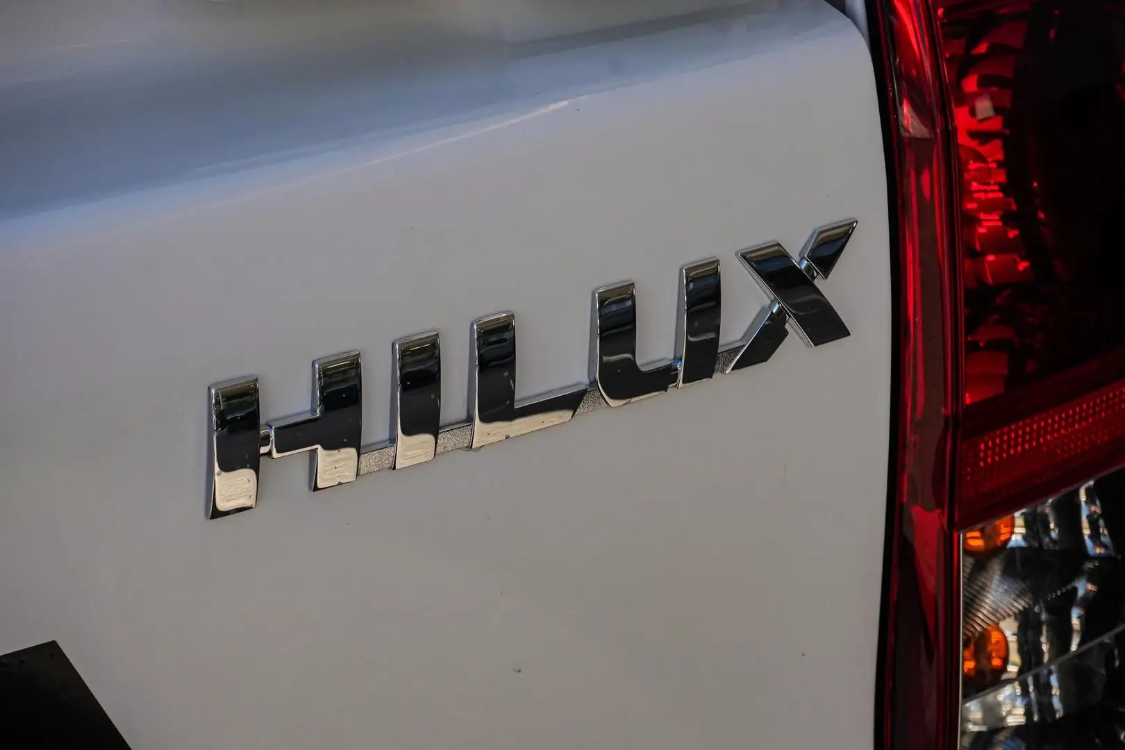 2019 Toyota Hilux Gallery Image 11