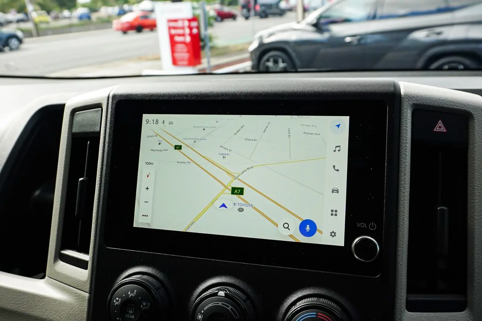 2025 Toyota Hiace Gallery Image 19