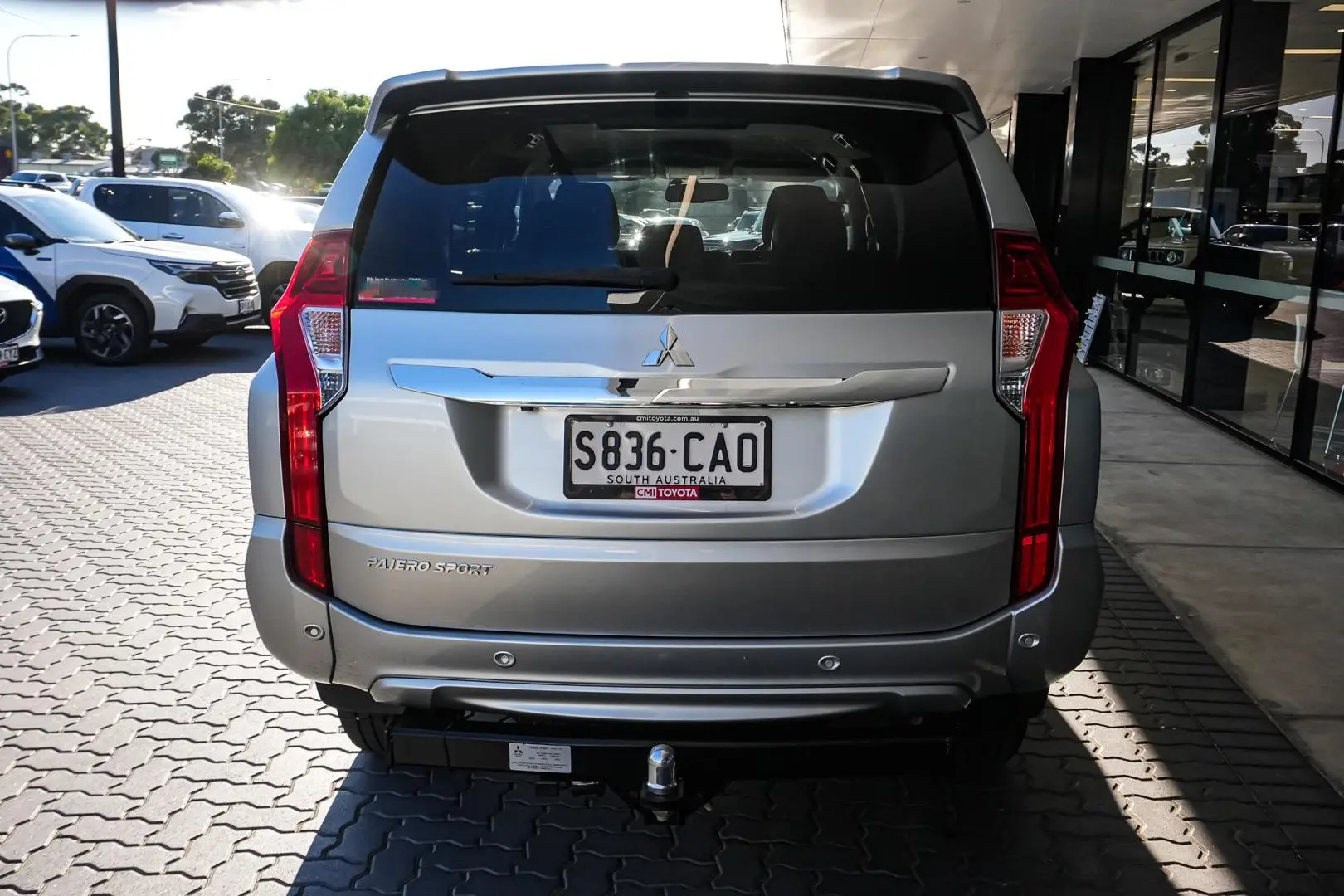 2018 Mitsubishi Pajero Sport Gallery Image 6