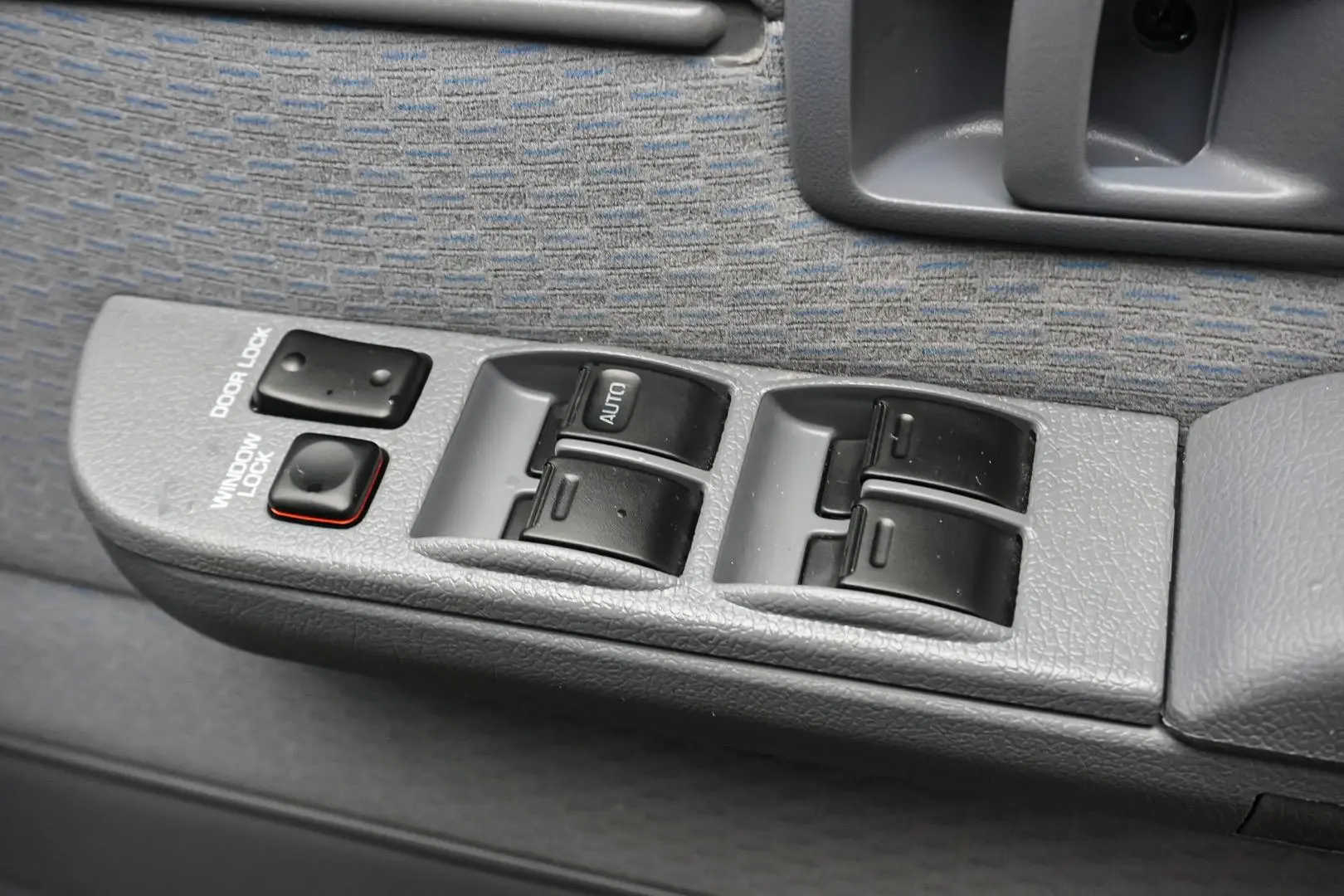 2023 Toyota Landcruiser Gallery Image 18