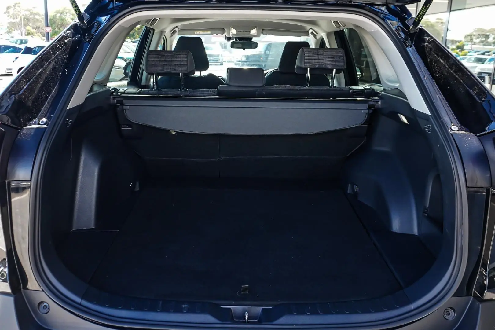 2022 Toyota RAV4 Gallery Image 10