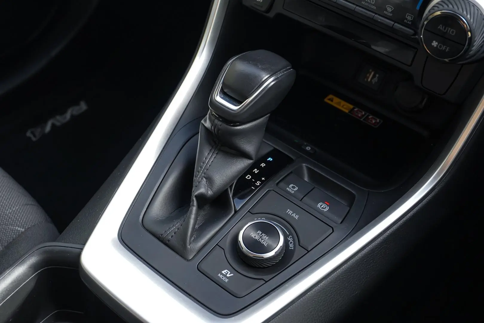 2023 Toyota RAV4 Gallery Image 19