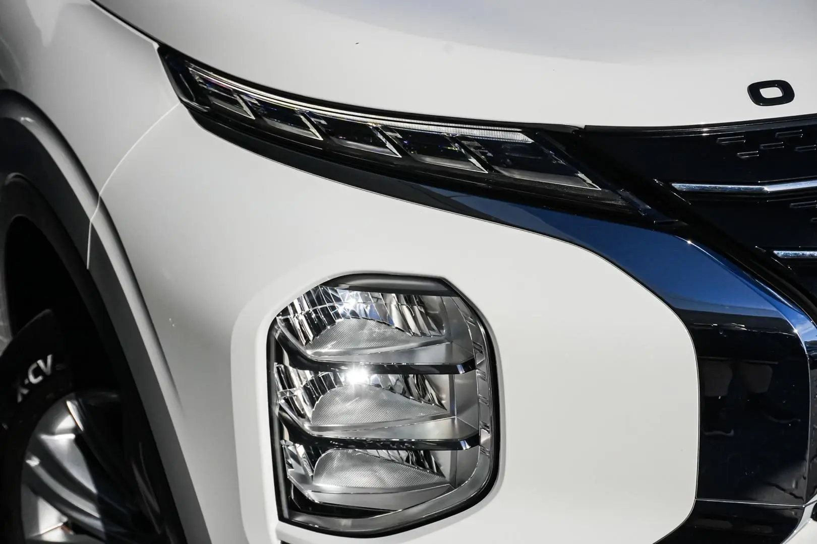 2022 Mitsubishi Outlander Gallery Image 7