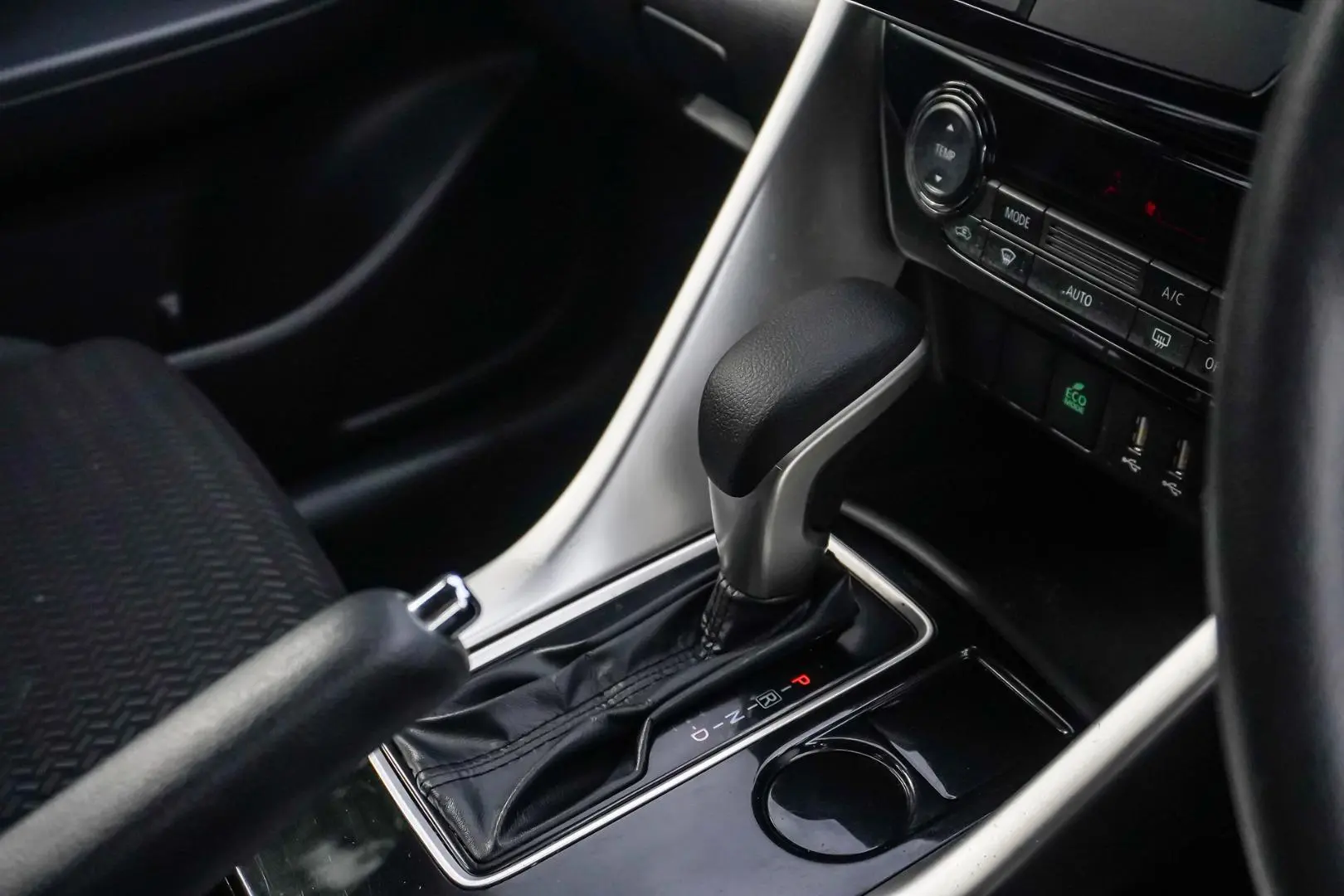 2023 Mitsubishi Eclipse Cross Gallery Image 17