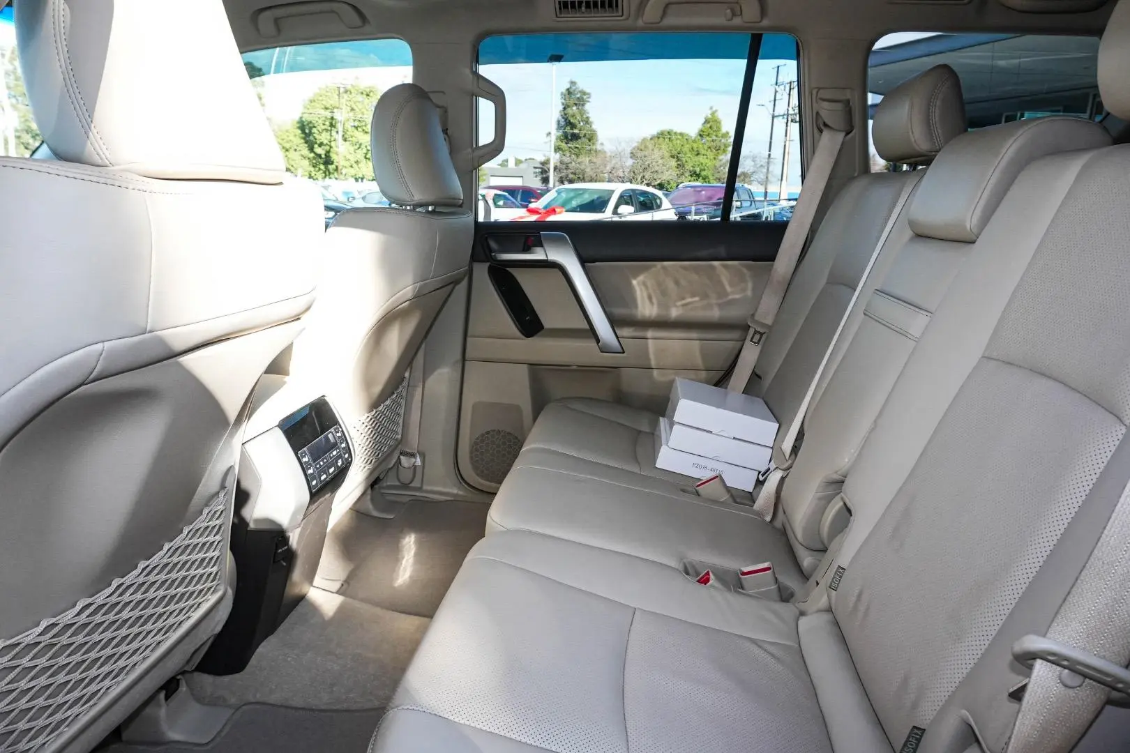 2022 Toyota Landcruiser Prado Gallery Image 8
