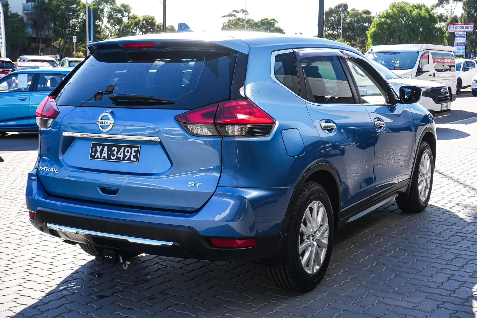 2020 Nissan X-TRAIL Gallery Image 3