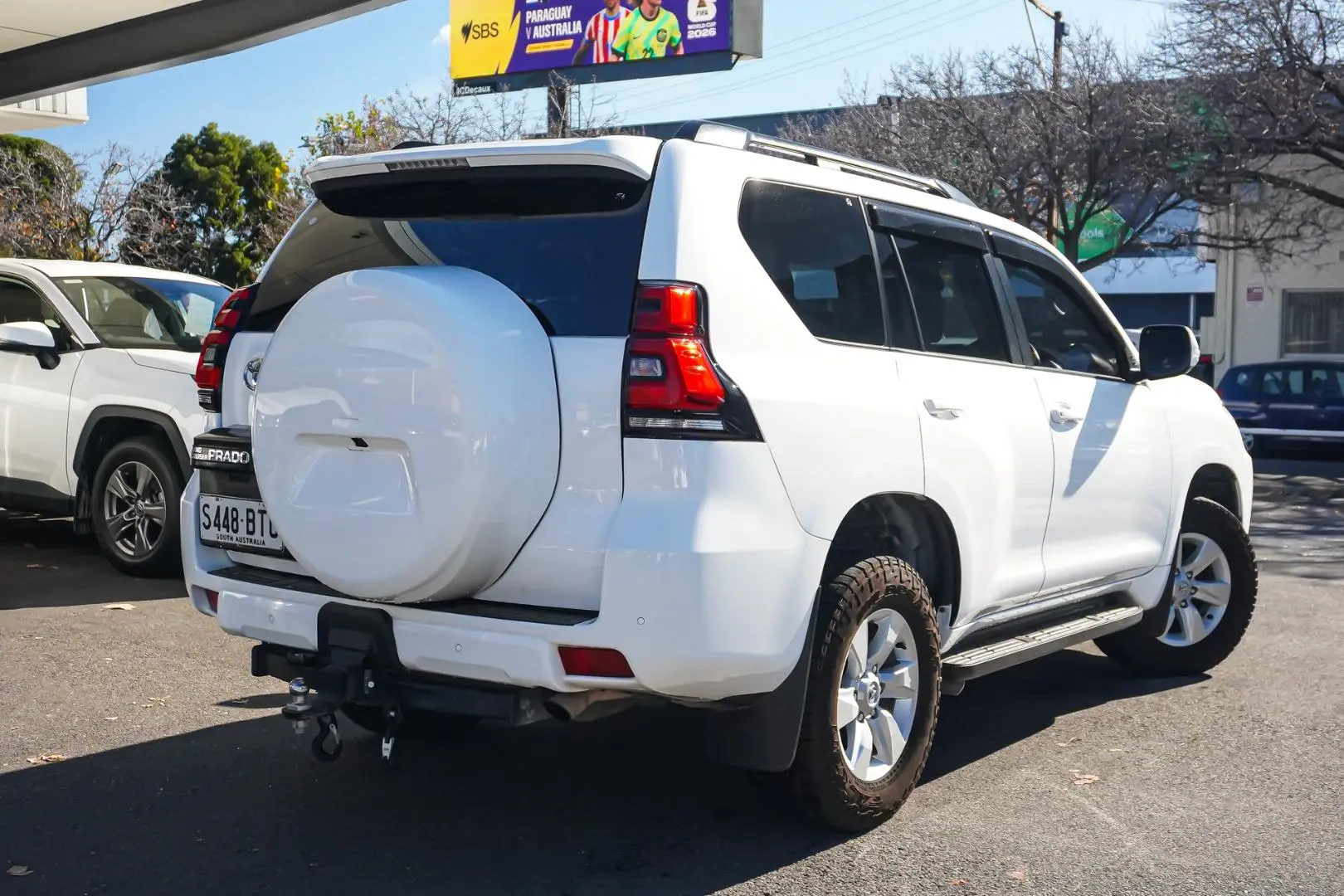 2017 Toyota Landcruiser Prado Gallery Image 3
