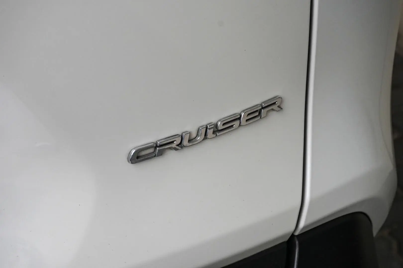 2022 Toyota RAV4 Gallery Image 9