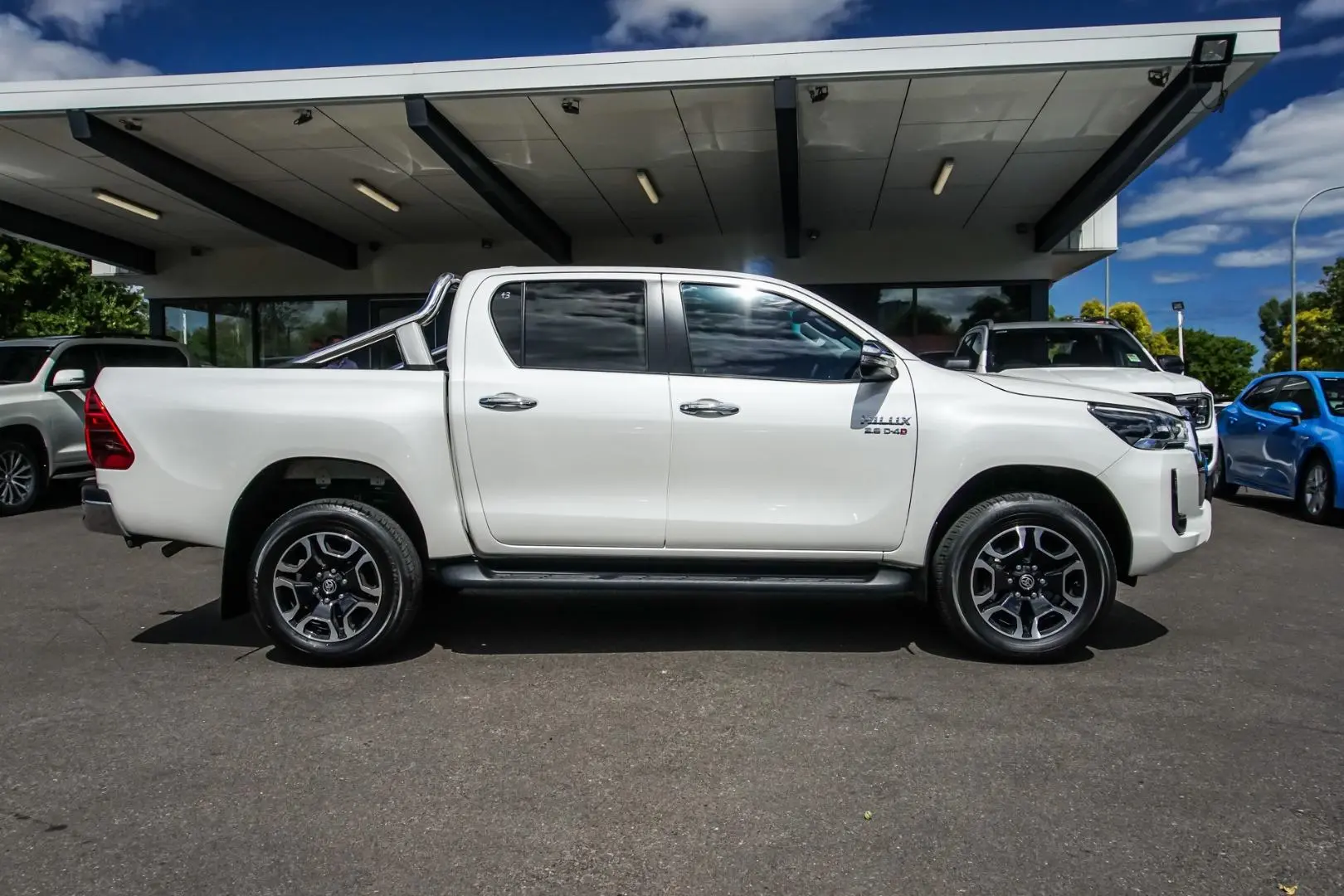 2022 Toyota Hilux Gallery Image 3