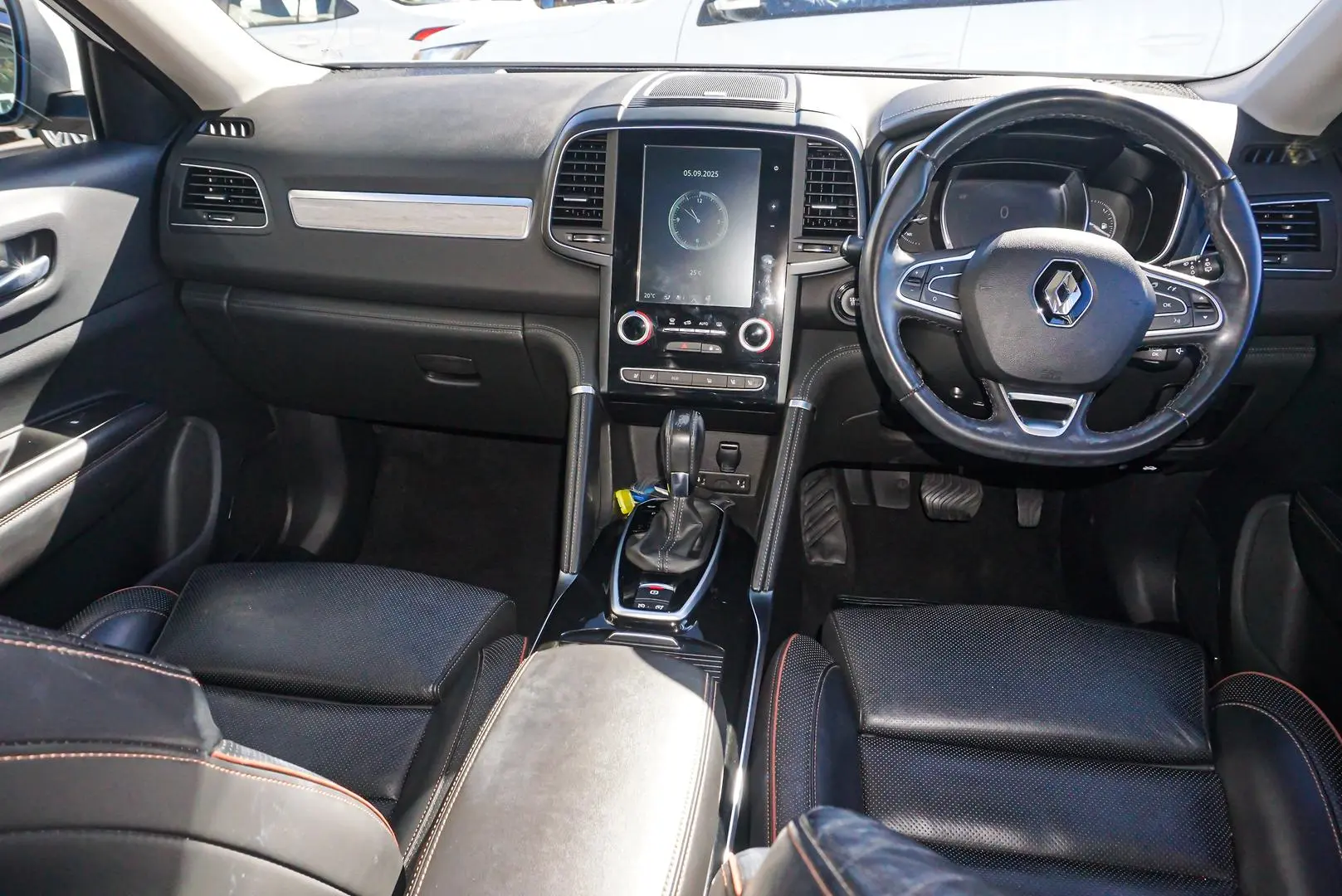 2022 Renault Koleos Gallery Image 8