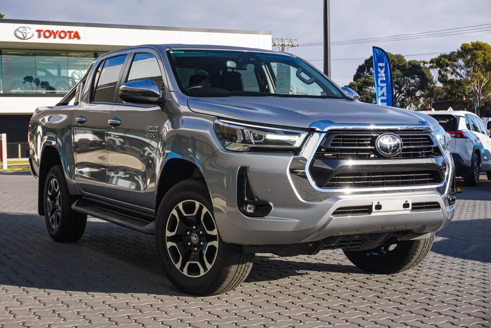 2022 Toyota Hilux Gallery Image 2
