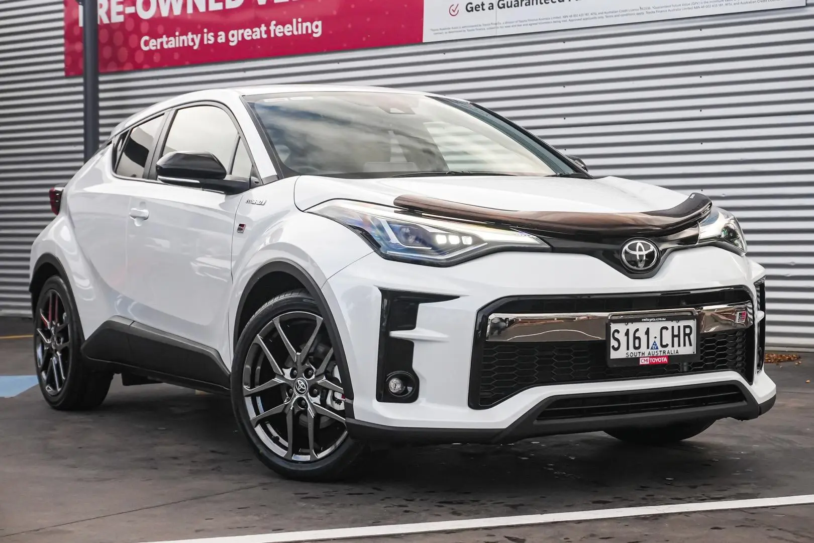 2021 Toyota C-HR Gallery Image 1