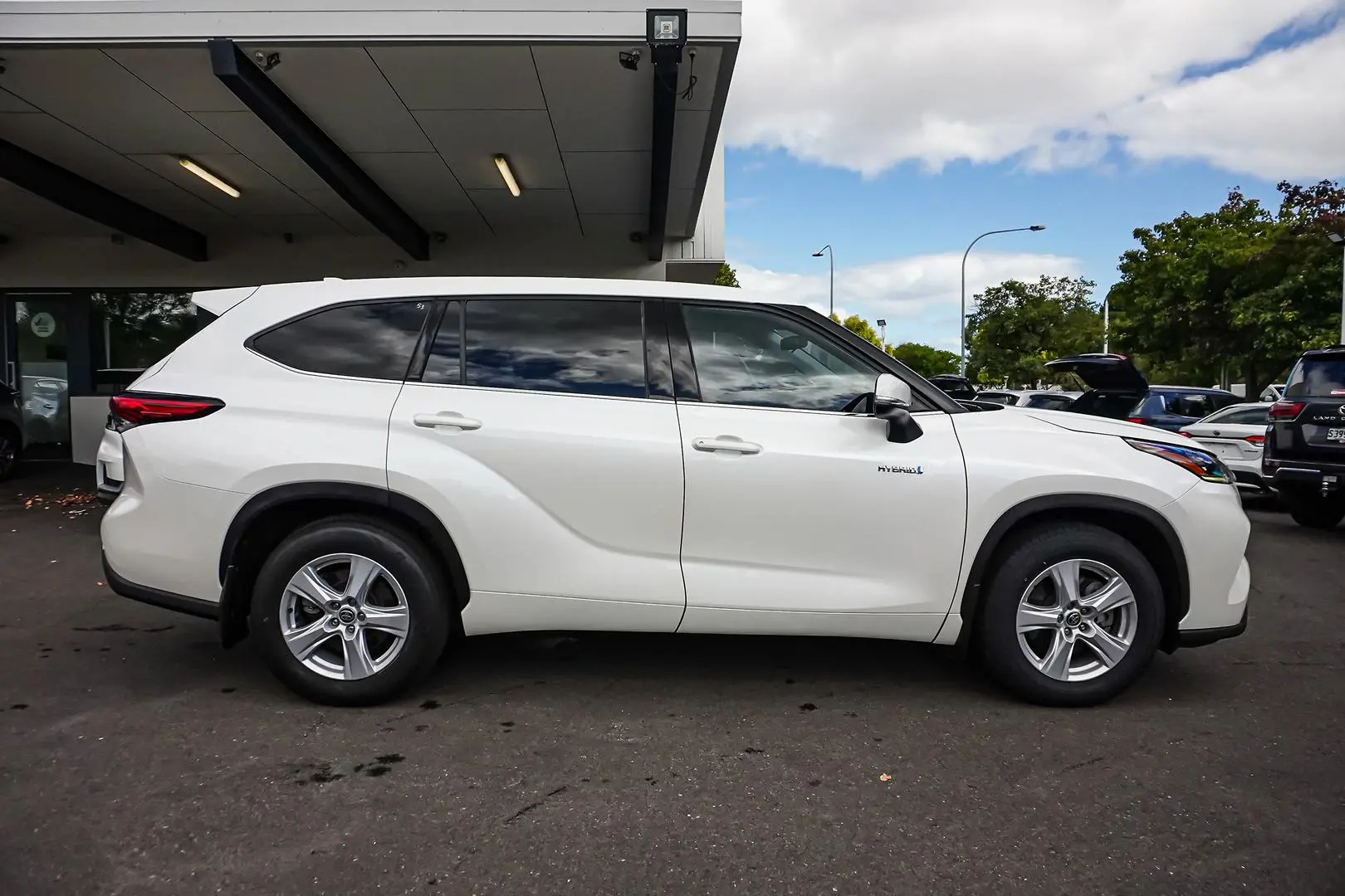 2021 Toyota Kluger Gallery Image 4