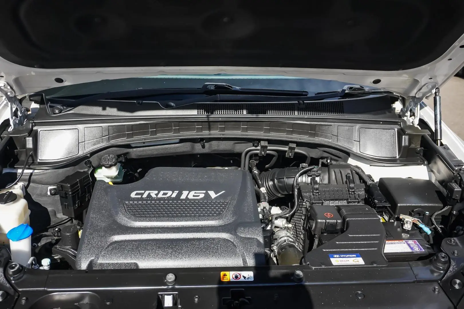2015 Hyundai Santa Fe Gallery Image 25
