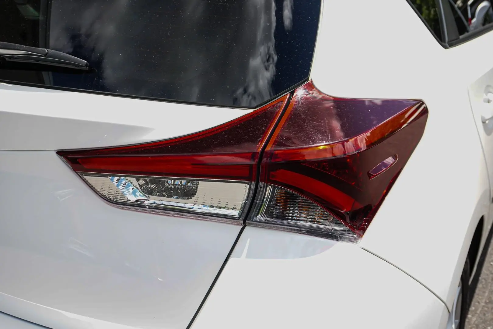 2016 Toyota Corolla Gallery Image 13