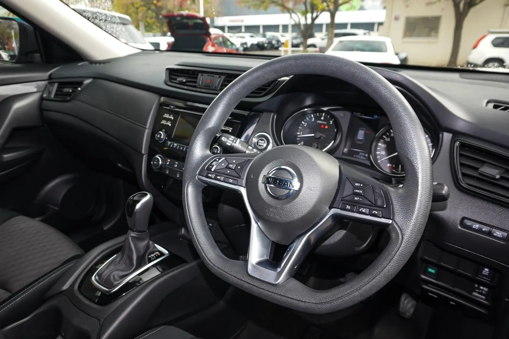 2020 Nissan X-TRAIL Gallery Image 6