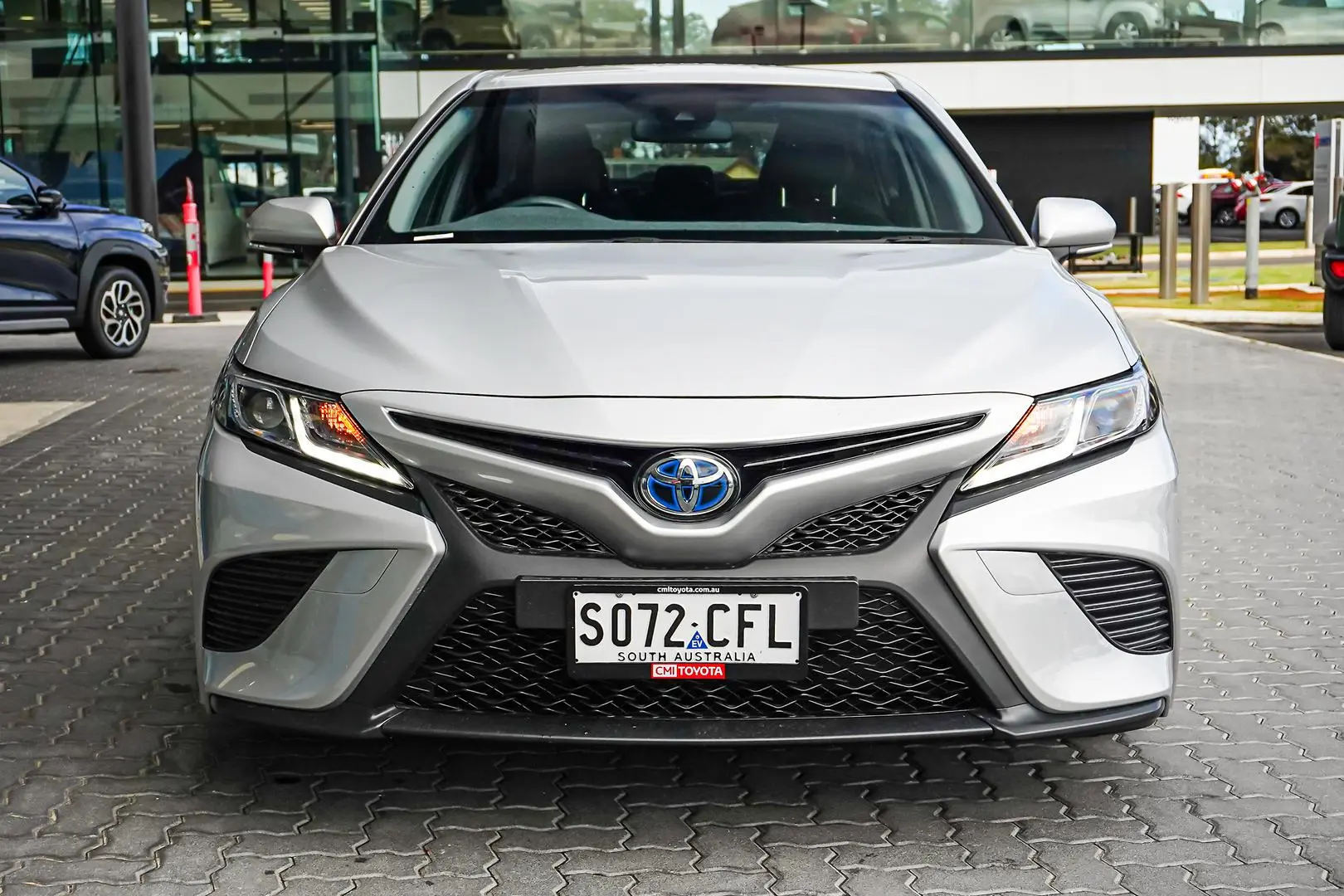 2020 Toyota Camry Gallery Image 5