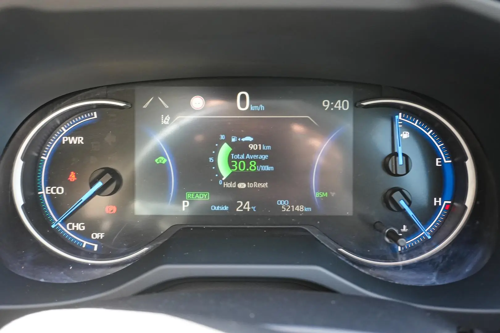 2024 Toyota RAV4 Gallery Image 18