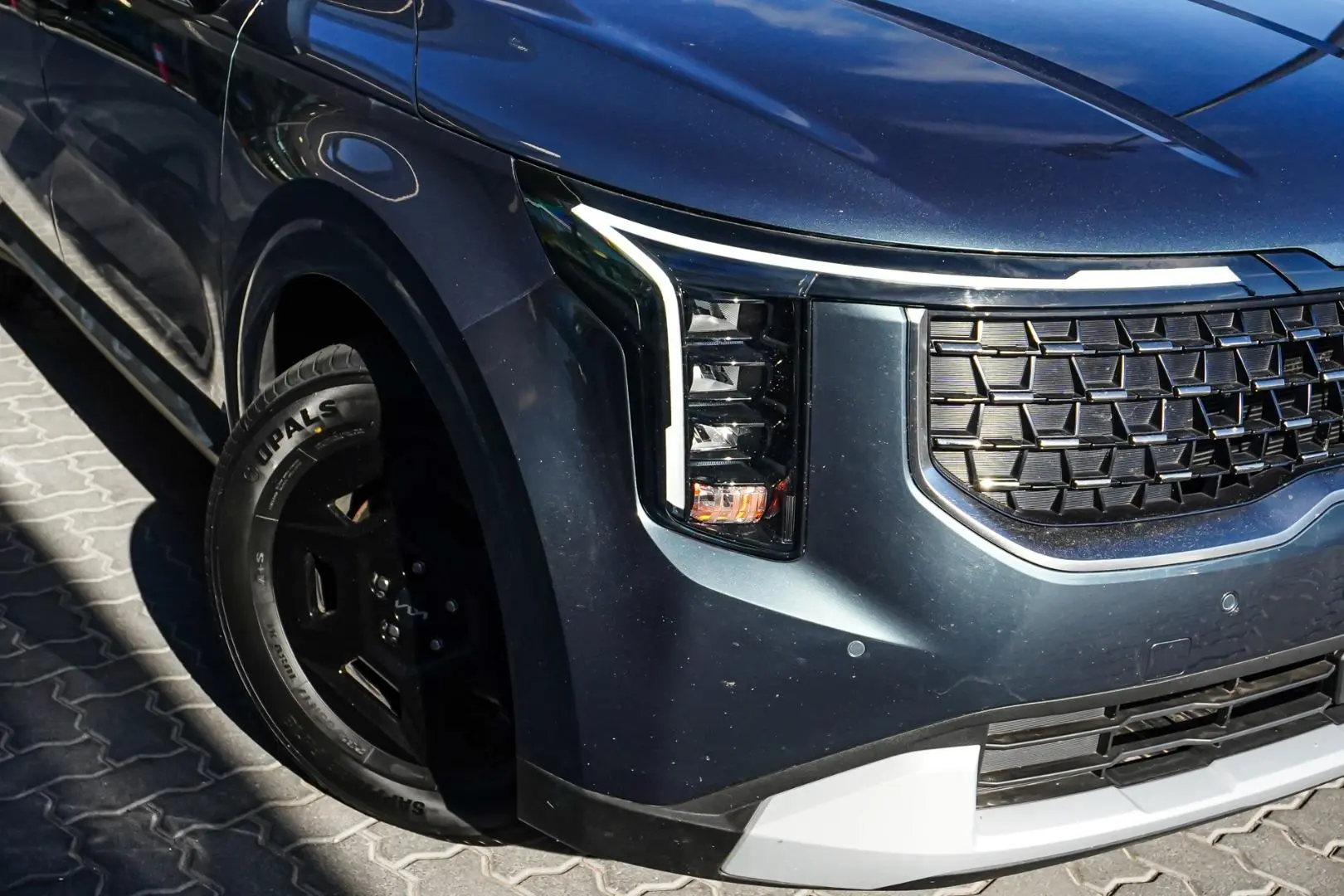 2024 Kia Carnival Gallery Image 12