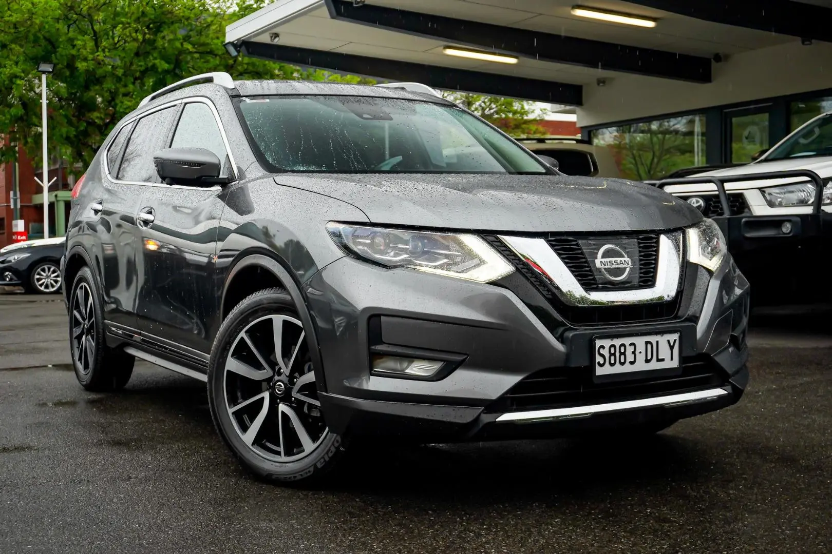 2020 Nissan X-TRAIL Gallery Image 2