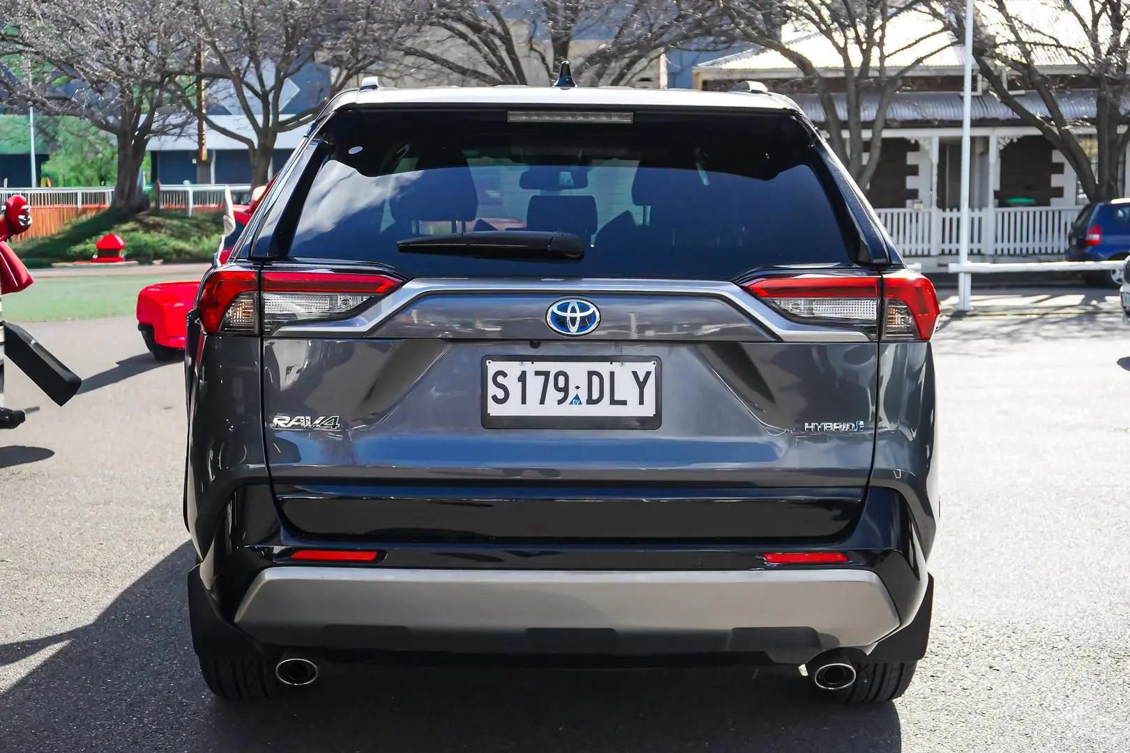 2024 Toyota RAV4 Gallery Image 5