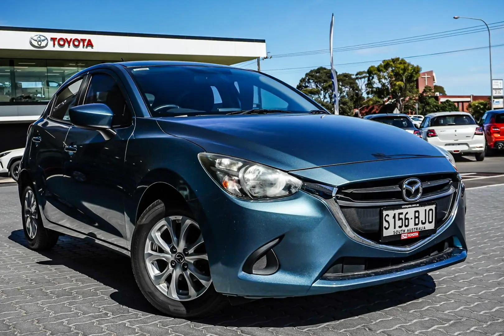 2016 Mazda 2 Gallery Image 2